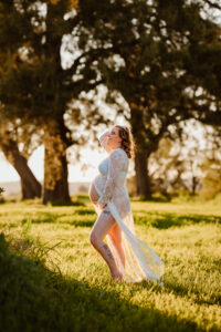 outdoor golden hour maternity session in bathurst using client wardrobe